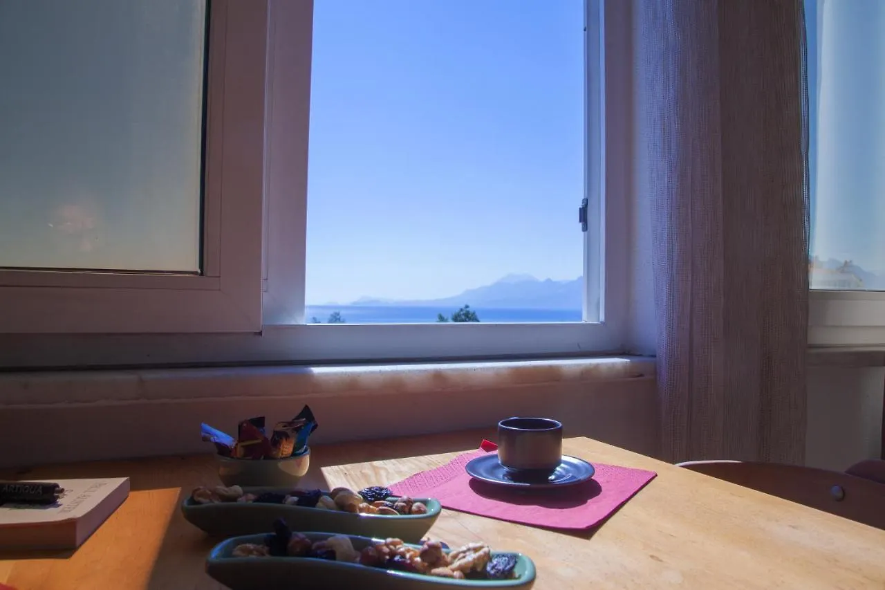 Mavi Avlu - Main Square Old Town Apartment Antalya
