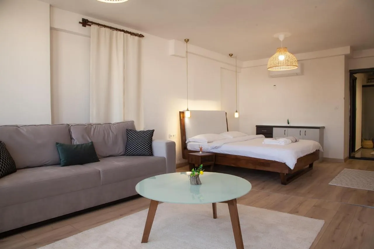 Mavi Avlu - Main Square Old Town Apartment Antalya
