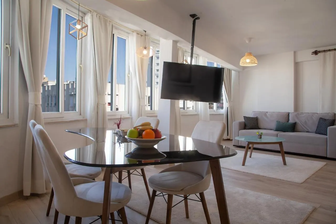 Mavi Avlu - Main Square Old Town Apartment Antalya