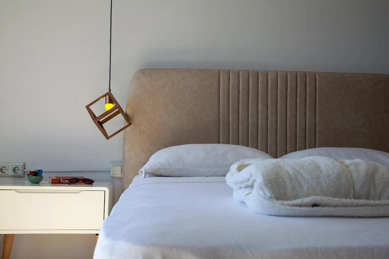 Mavi Avlu - Main Square Old Town Apartment Antalya