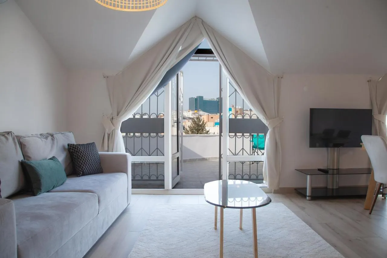Mavi Avlu - Main Square Old Town Apartment Antalya