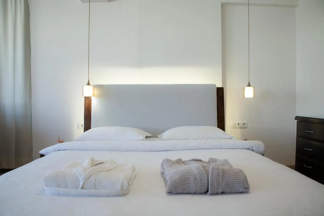 Mavi Avlu - Main Square Old Town Apartment Antalya