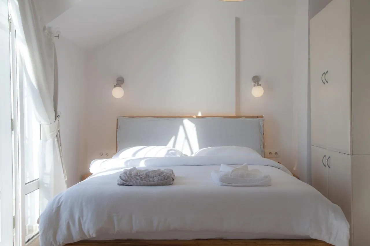 Mavi Avlu - Main Square Old Town Apartment Antalya